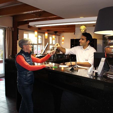 Hotel Alexander Koln Frechen Eksteriør billede