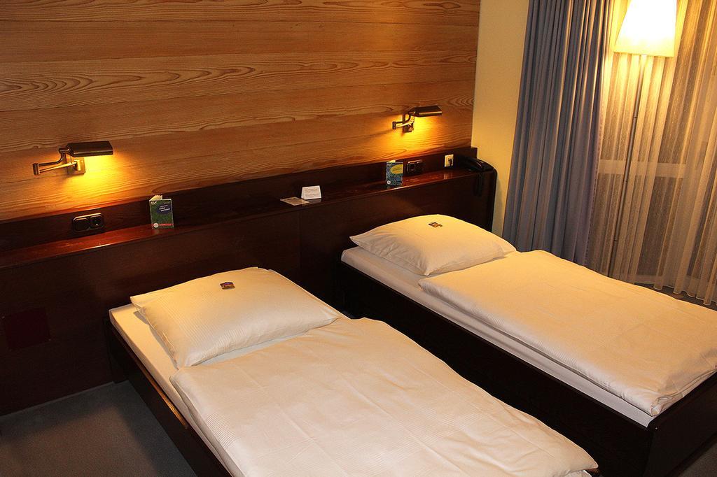 Hotel Alexander Koln Frechen Eksteriør billede